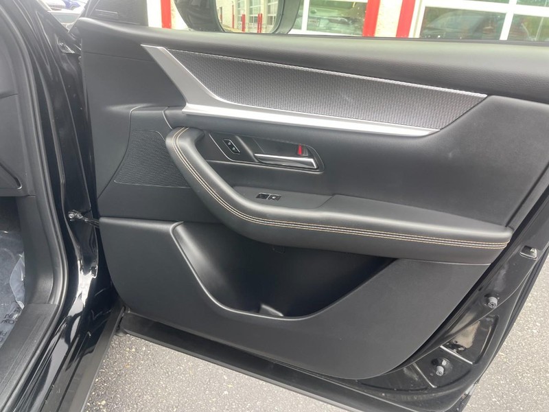 Mazda CX-70 Vehicle Image 13