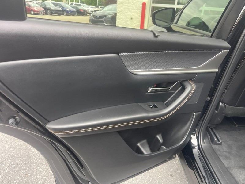 Mazda CX-70 Vehicle Image 20