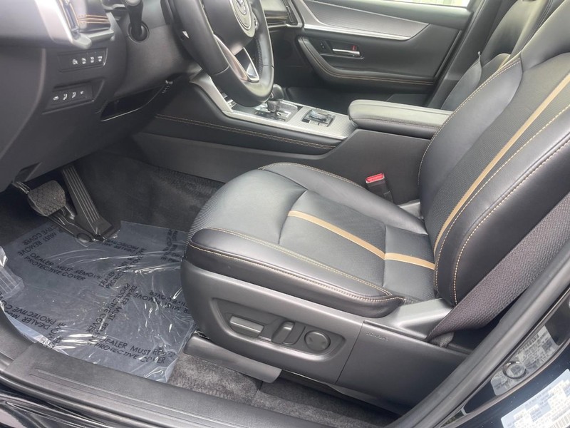 Mazda CX-70 Vehicle Image 22