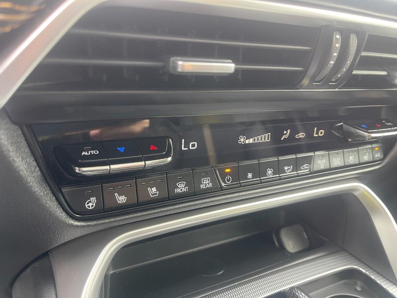 Mazda CX-70 Vehicle Image 34