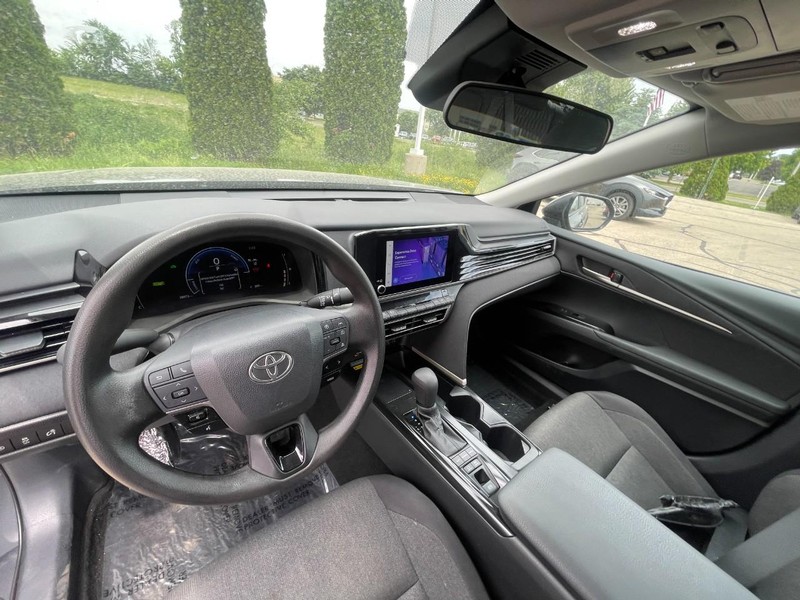 Toyota Camry Vehicle Image 04