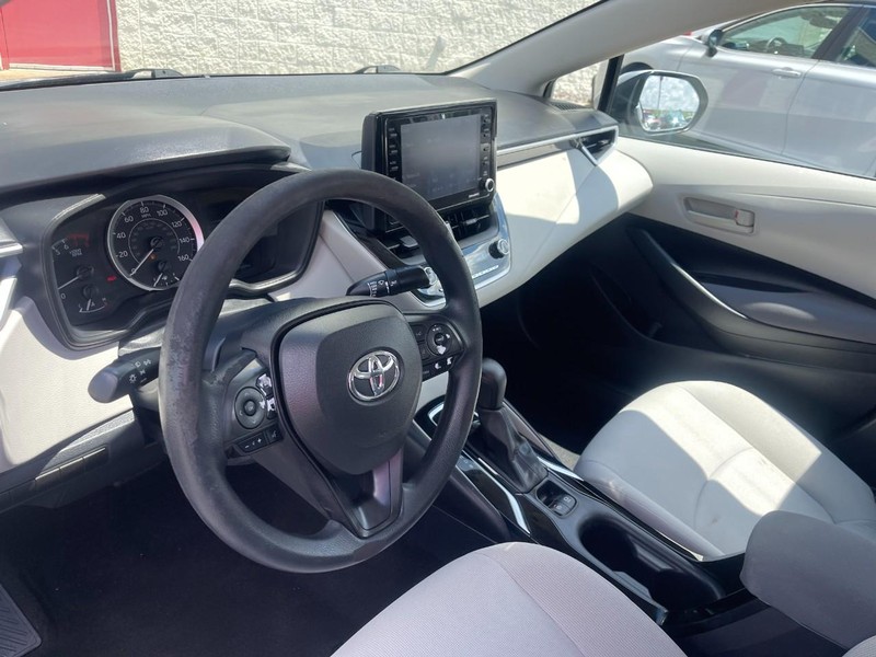 Toyota Corolla Vehicle Image 17