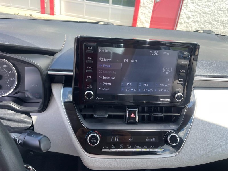 Toyota Corolla Vehicle Image 19