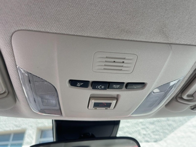 Toyota Corolla Vehicle Image 21