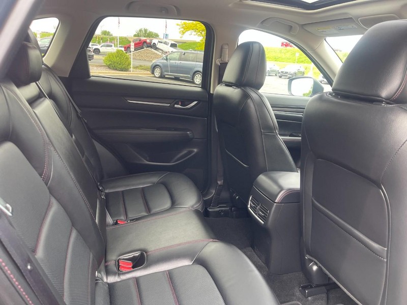Mazda CX-5 Vehicle Image 15