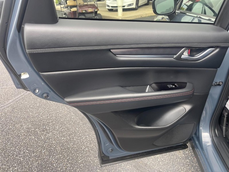 Mazda CX-5 Vehicle Image 21