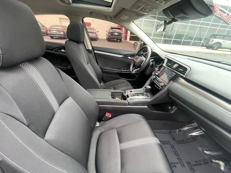 Honda Civic Sedan Vehicle Image 11