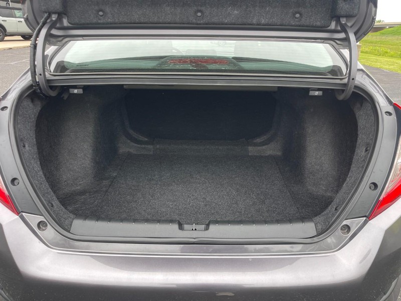 Honda Civic Sedan Vehicle Image 16
