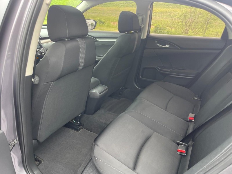 Honda Civic Sedan Vehicle Image 17