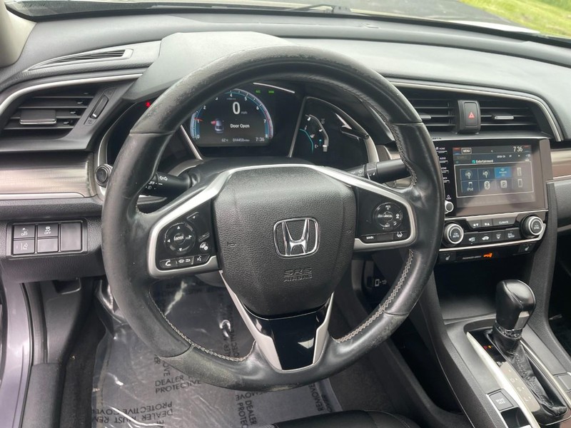 Honda Civic Sedan Vehicle Image 22