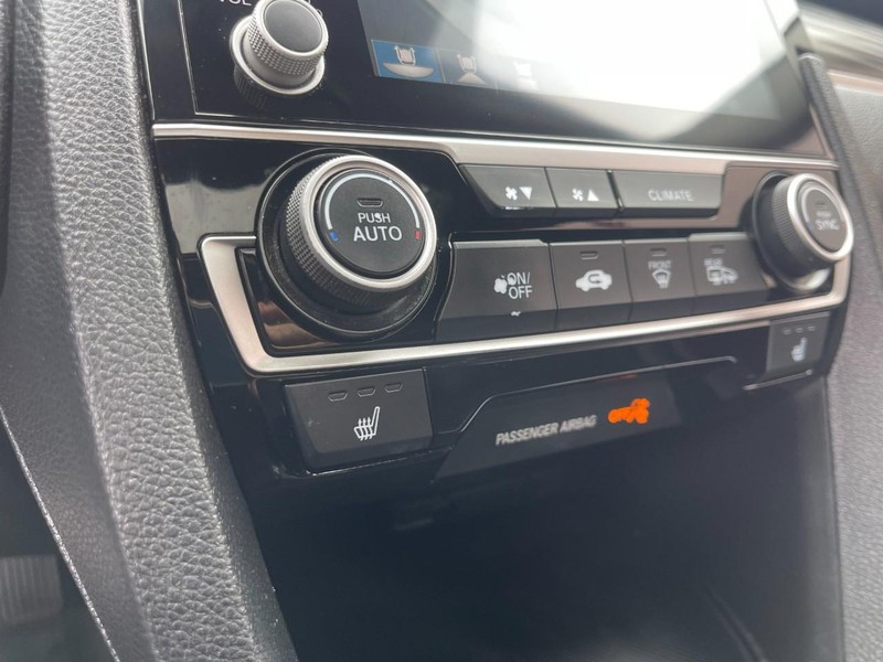 Honda Civic Sedan Vehicle Image 30