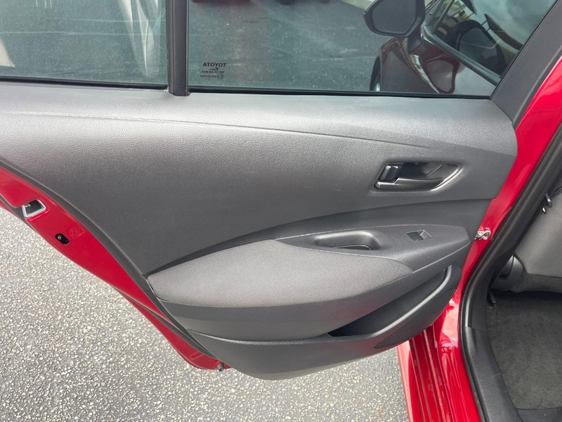 Toyota Corolla Vehicle Image 12