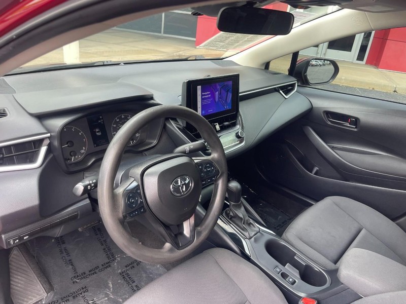 Toyota Corolla Vehicle Image 14
