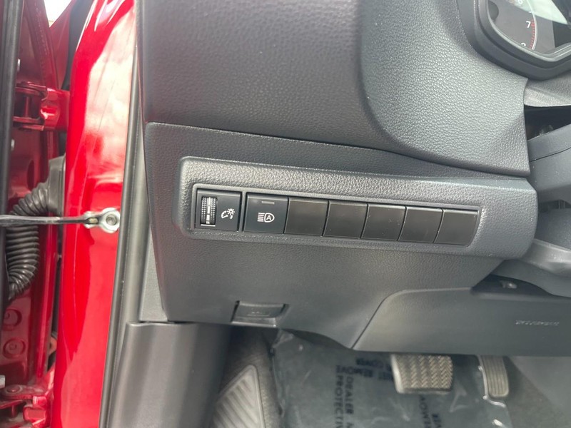 Toyota Corolla Vehicle Image 15