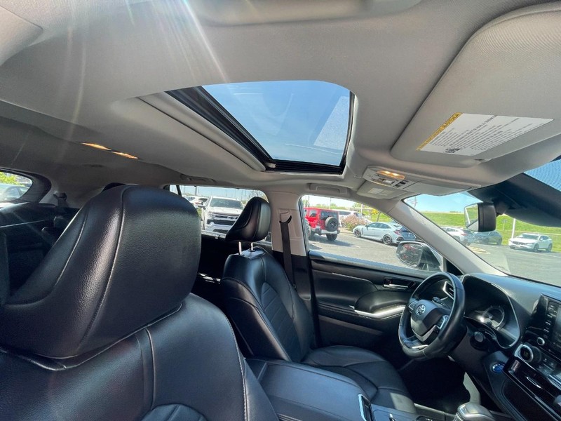Toyota Highlander Vehicle Image 07