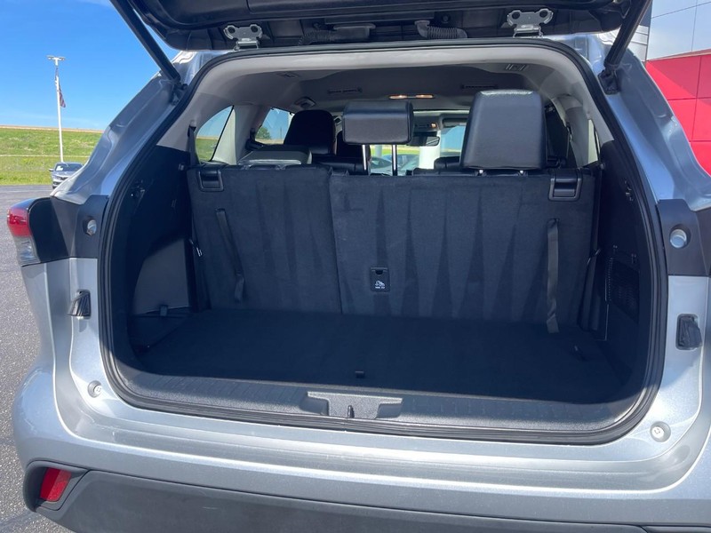Toyota Highlander Vehicle Image 17