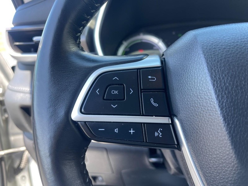 Toyota Highlander Vehicle Image 25