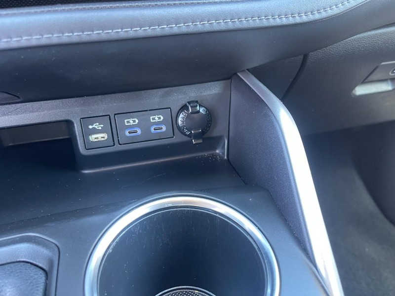 Toyota Highlander Vehicle Image 28