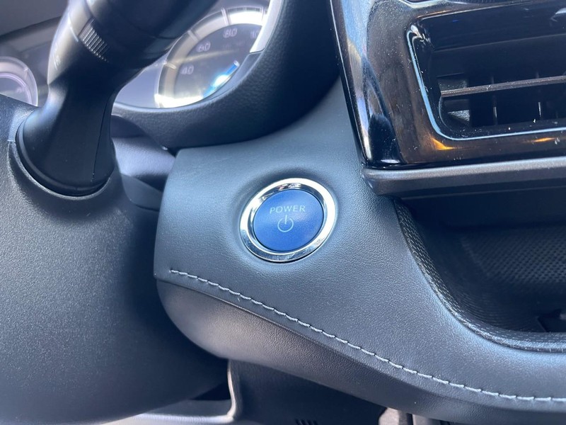 Toyota Highlander Vehicle Image 30