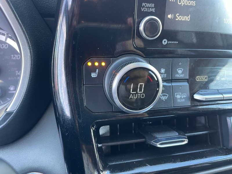 Toyota Highlander Vehicle Image 31