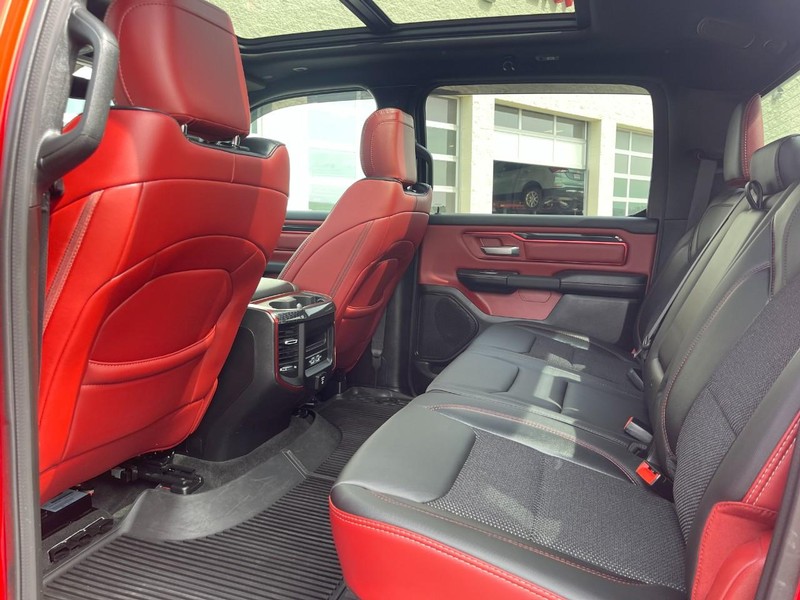 Ram 1500 Vehicle Image 17