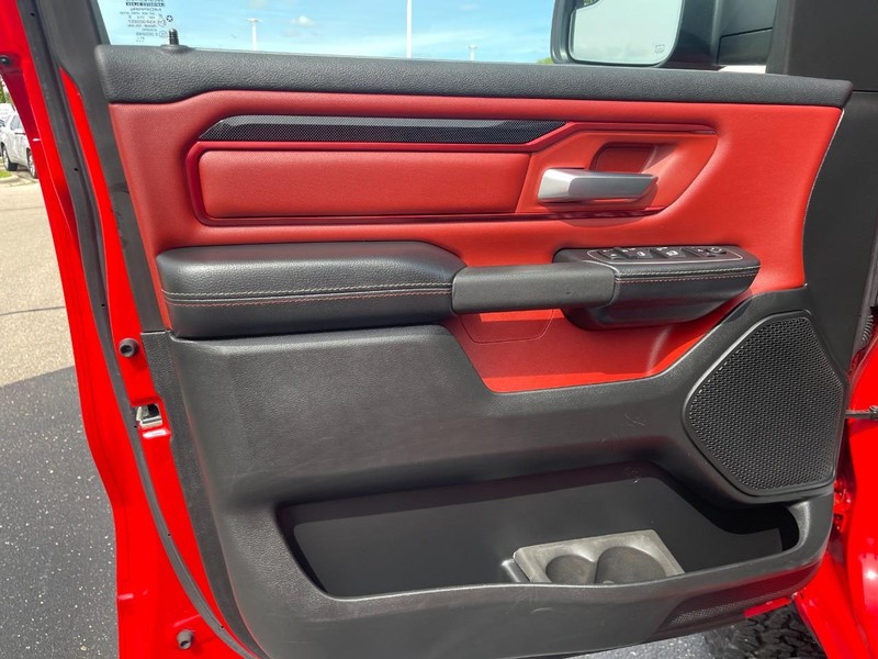 Ram 1500 Vehicle Image 21