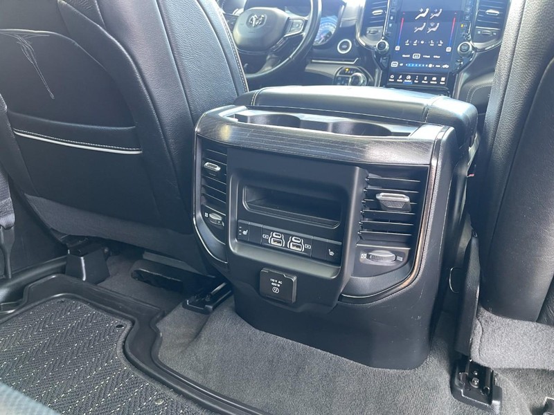 Ram 1500 Vehicle Image 15