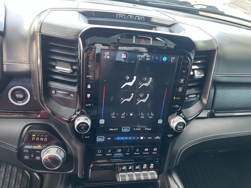 Ram 1500 Vehicle Image 32