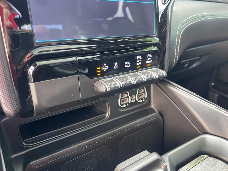 Ram 1500 Vehicle Image 35
