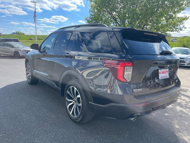 Ford Explorer Vehicle Image 04