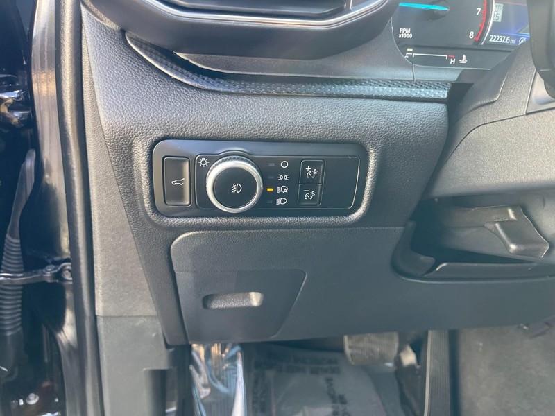 Ford Explorer Vehicle Image 25