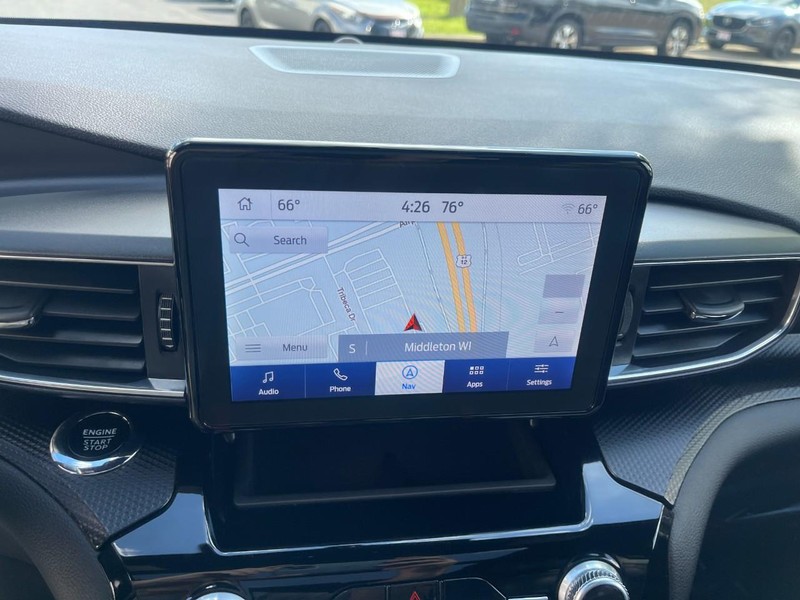 Ford Explorer Vehicle Image 36