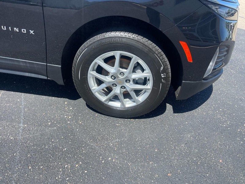 Chevrolet Equinox Vehicle Image 07
