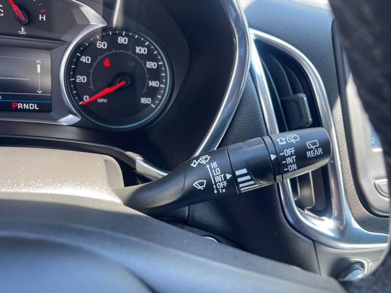 Chevrolet Equinox Vehicle Image 28