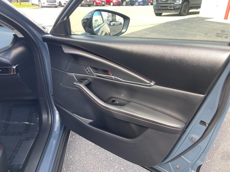 Mazda CX-30 Vehicle Image 08