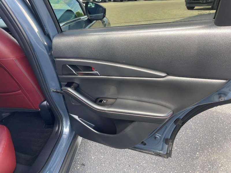 Mazda CX-30 Vehicle Image 11
