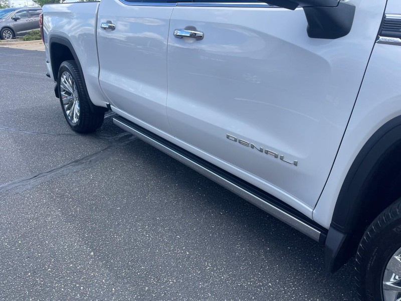 GMC Sierra 1500 Vehicle Image 10