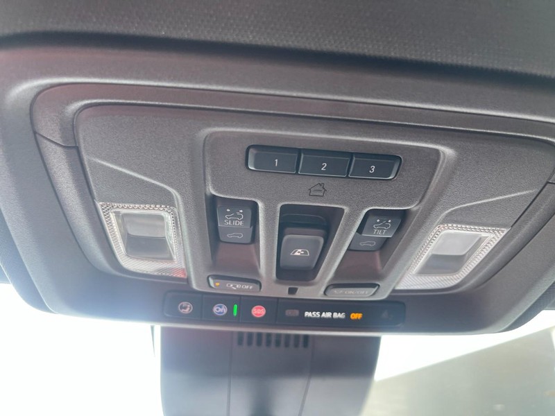 GMC Sierra 1500 Vehicle Image 40