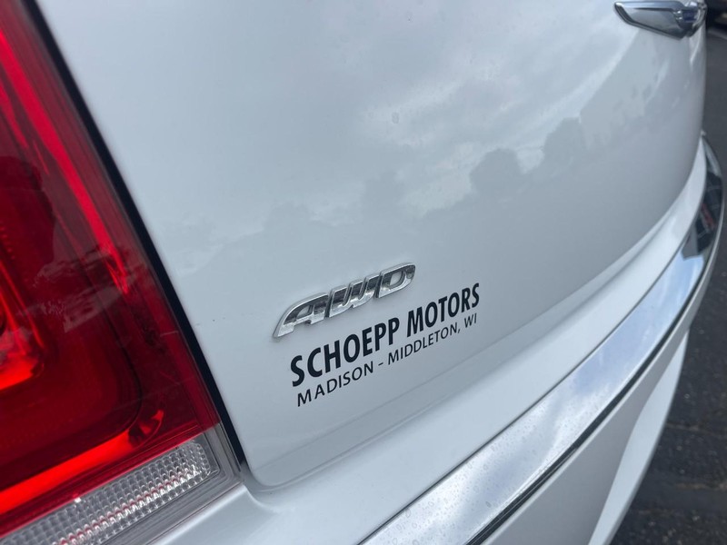 Chrysler 300 Vehicle Image 06