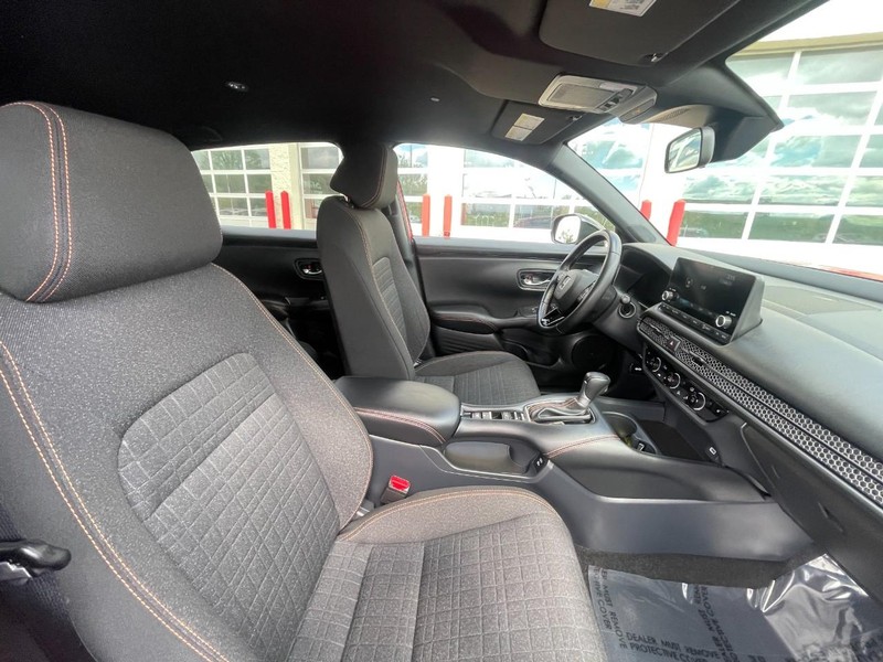 Honda HR-V Vehicle Image 11