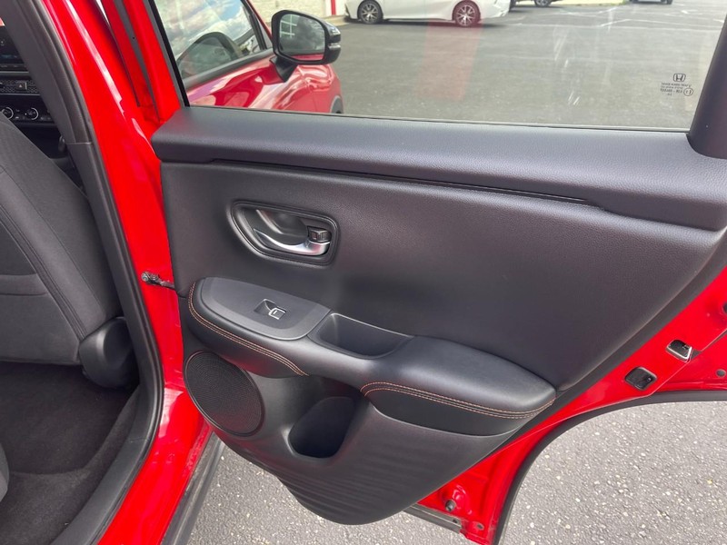 Honda HR-V Vehicle Image 16