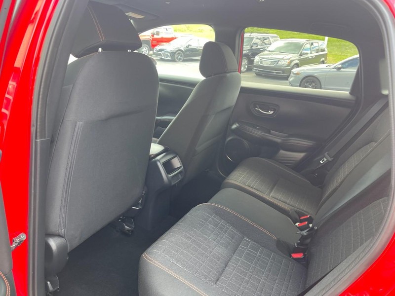 Honda HR-V Vehicle Image 18