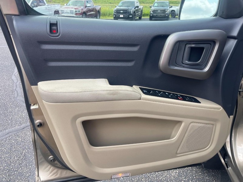 Honda Ridgeline Vehicle Image 11