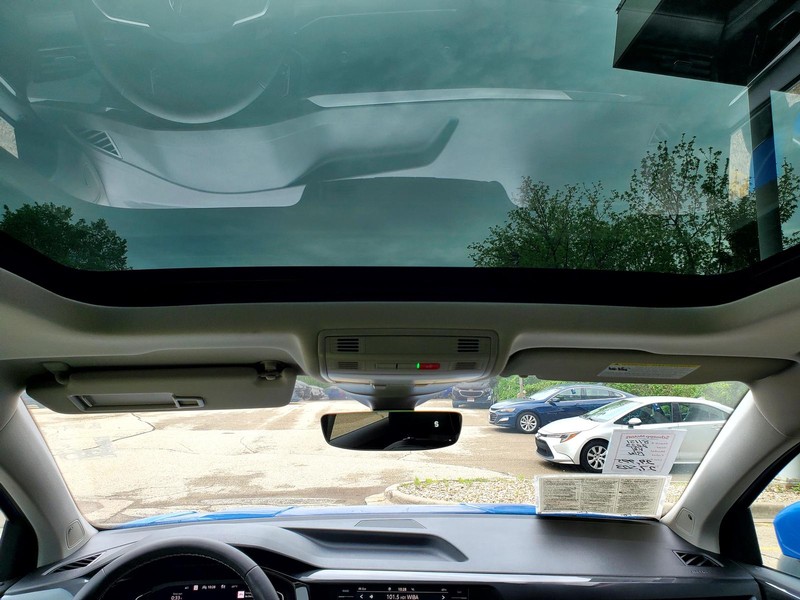 Volkswagen Taos Vehicle Image 10
