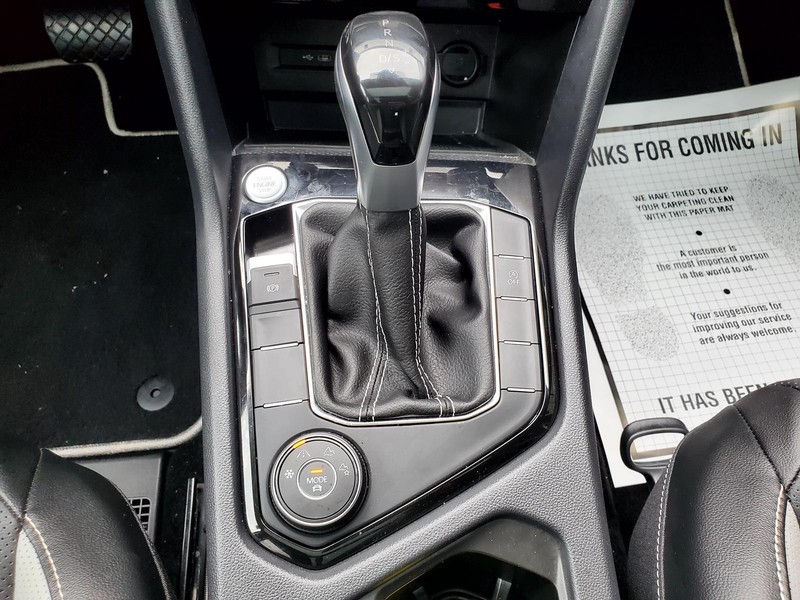 Volkswagen Taos Vehicle Image 12