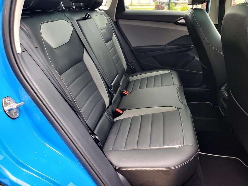 Volkswagen Taos Vehicle Image 15