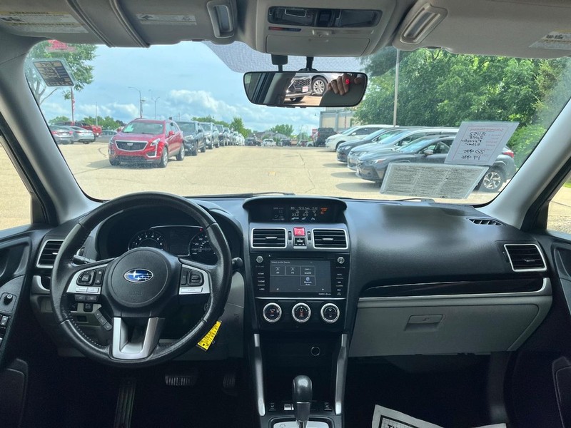 Subaru Forester Vehicle Image 11