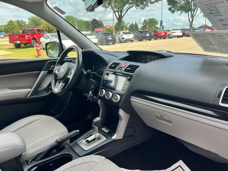 Subaru Forester Vehicle Image 15