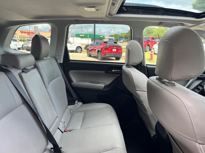 Subaru Forester Vehicle Image 16