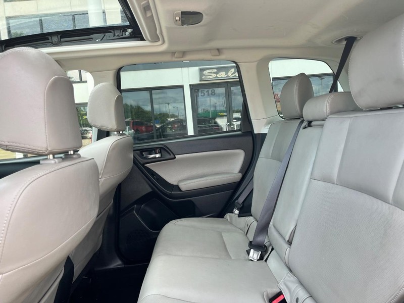 Subaru Forester Vehicle Image 17